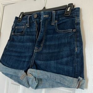 American Eagle Curvy High Rise Shorts size 4